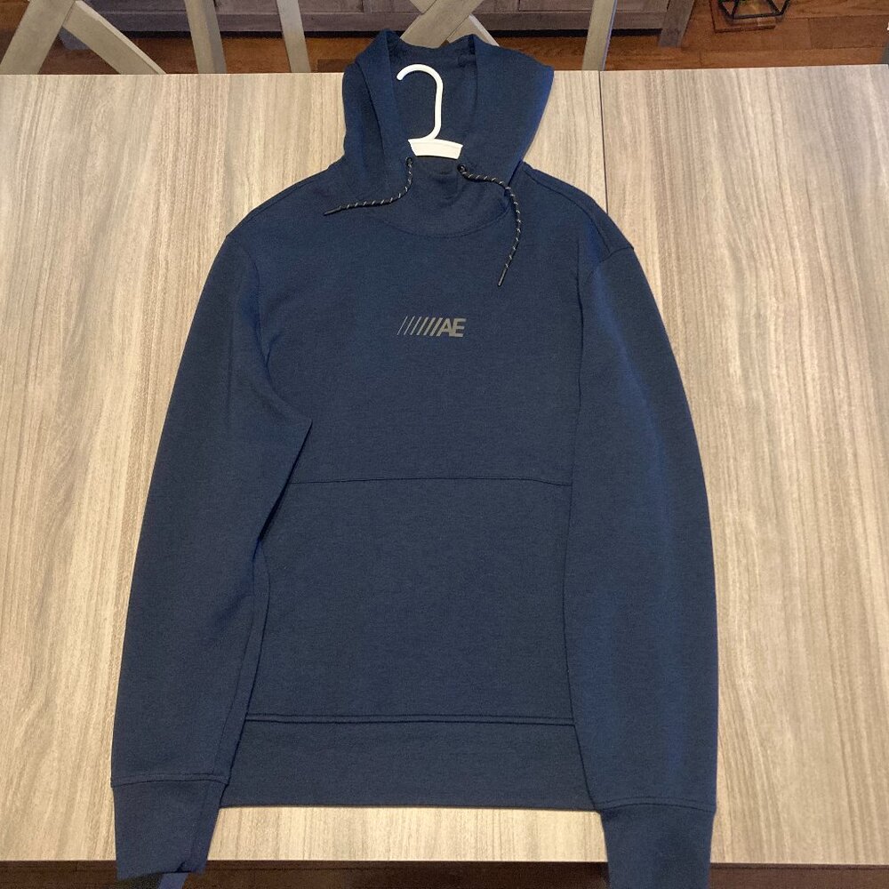 Used American Eagle mens medium hoodie/zip up - Picture 4 of 8